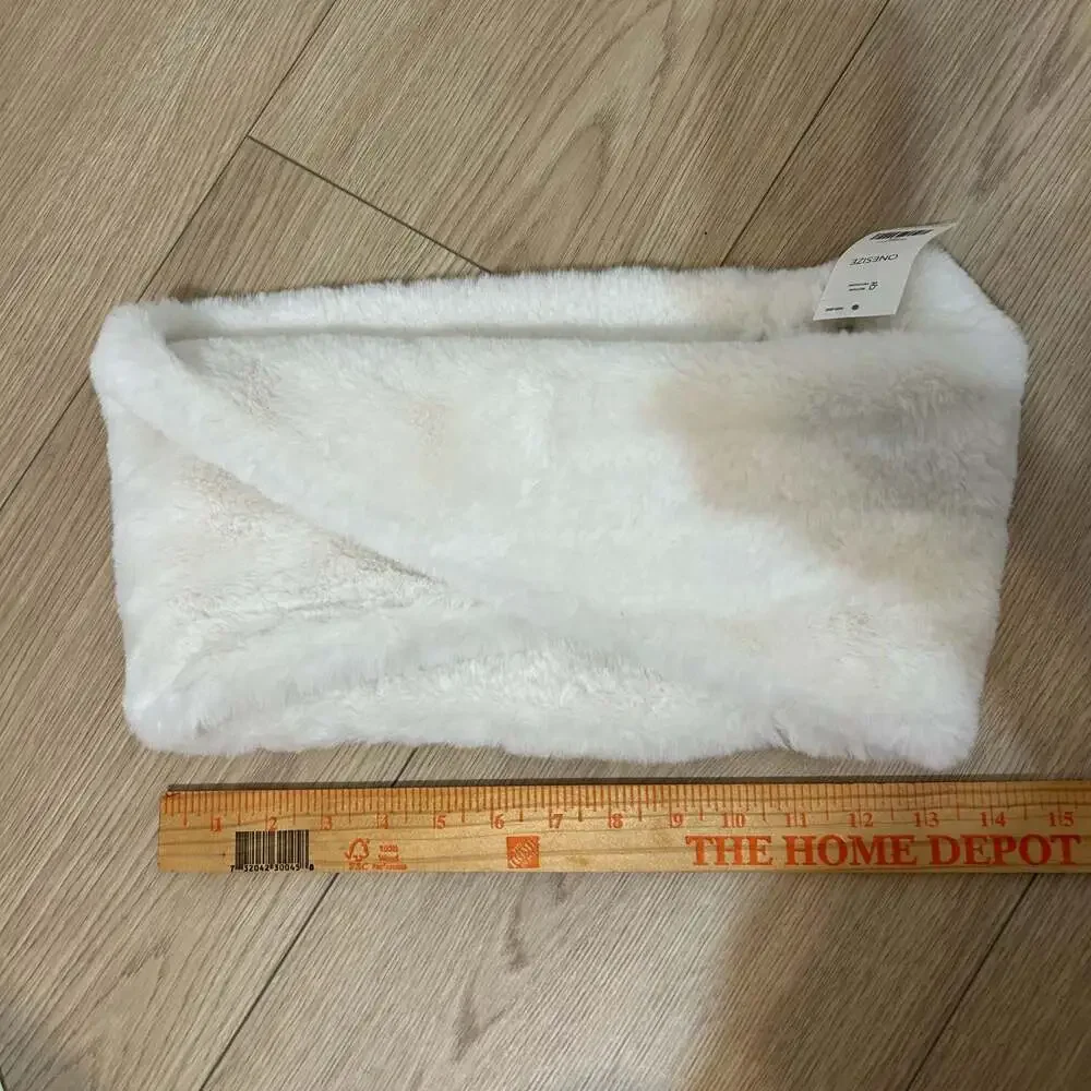 Banana Republic Ivory Faux Fur Infinity Scarf Wrap